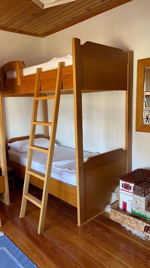 Ana Rest House Hostel ベラト エクステリア 写真